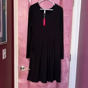 Black long sleeved dress with pockets new never worn